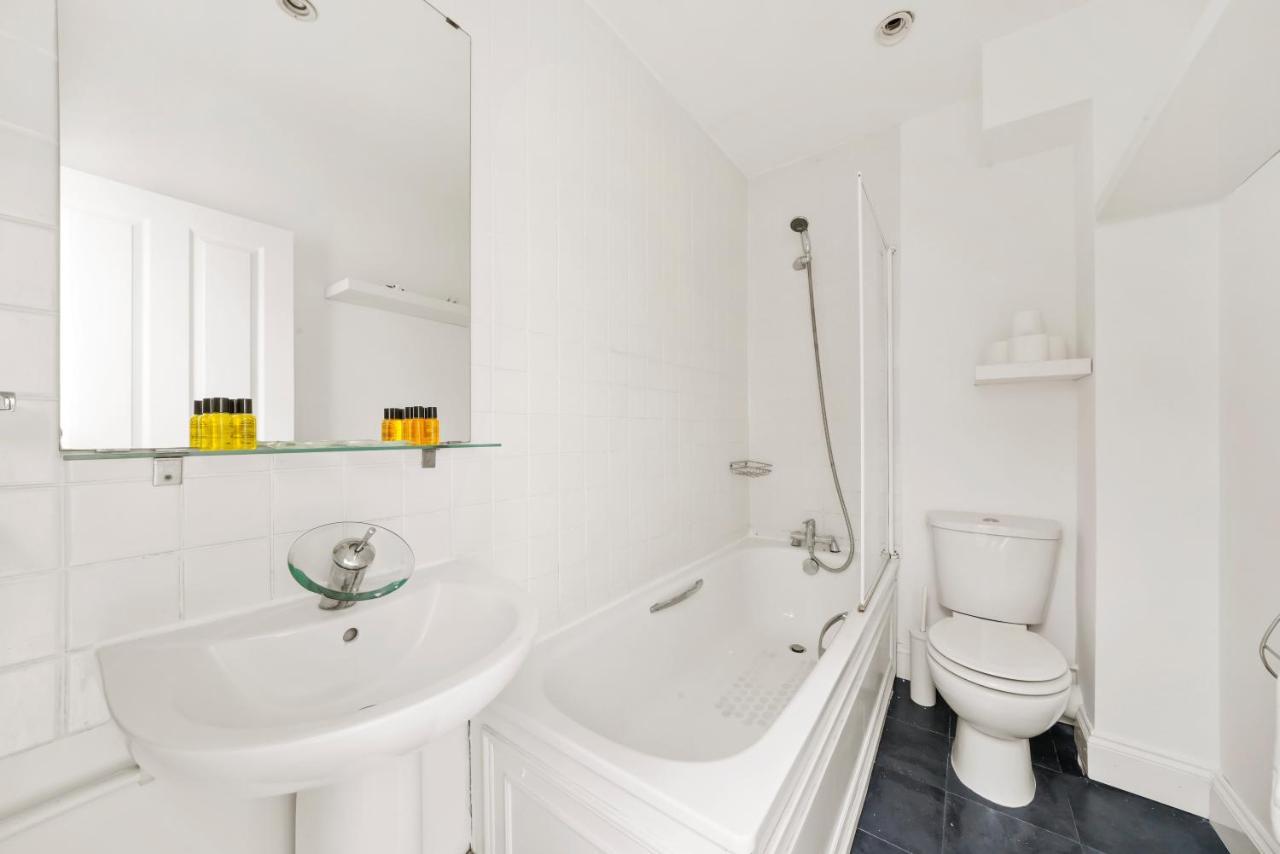 1 & 2 Bed Cosy Apartments Next To Earls Court Free Wifi London Kültér fotó