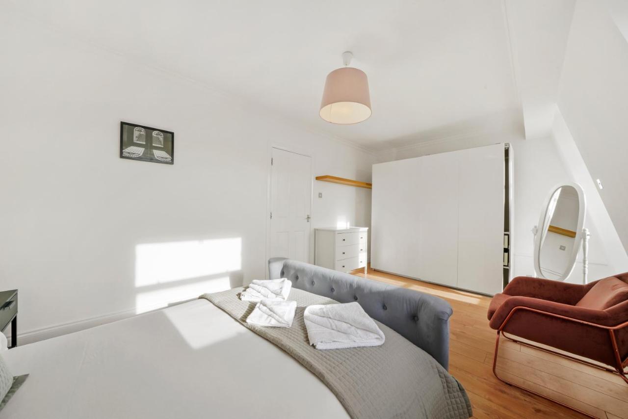 1 & 2 Bed Cosy Apartments Next To Earls Court Free Wifi London Kültér fotó
